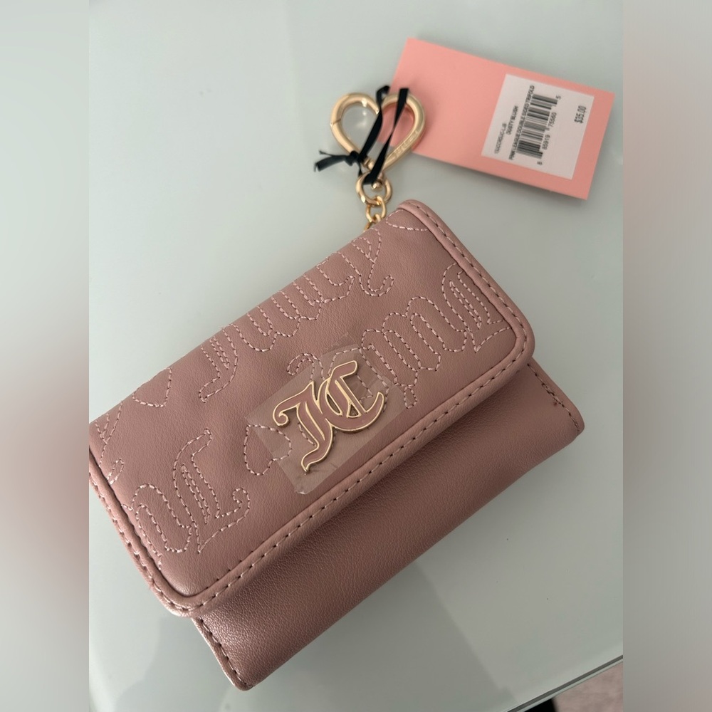 Blush Pink Trifold leather Wallet with Heart Zipper